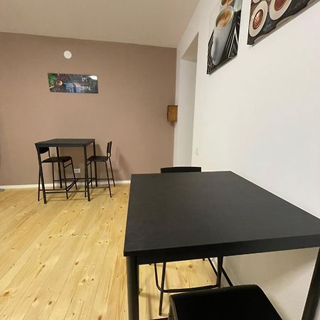 Schei Central Studios In The Heart Of Brasov Bagian luar foto