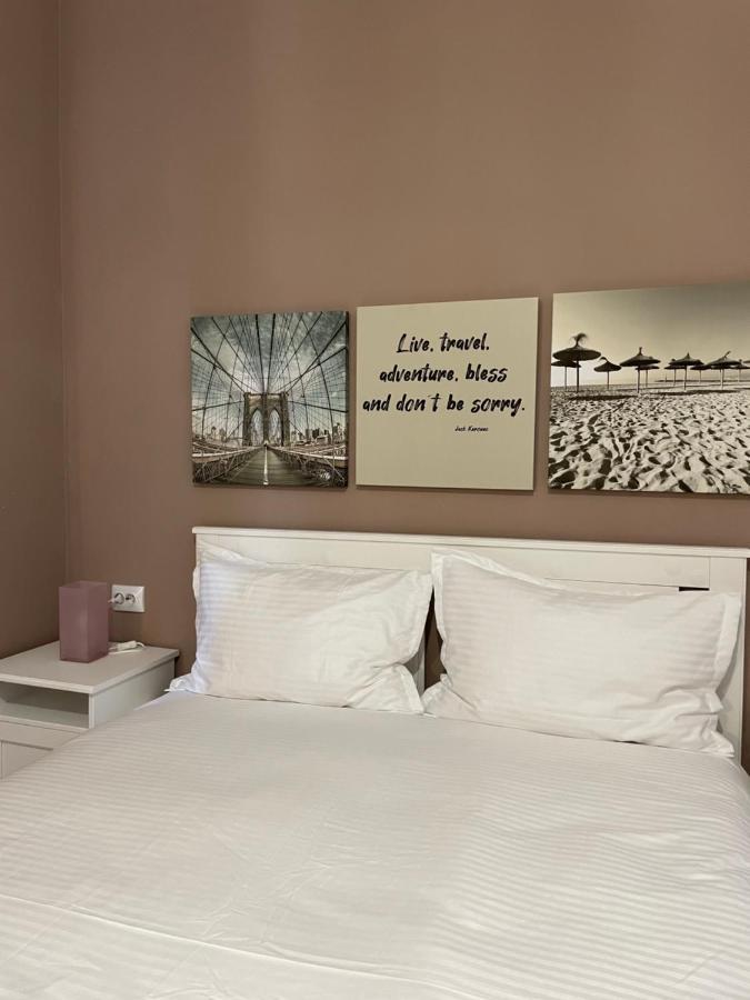 Schei Central Studios In The Heart Of Brasov Bagian luar foto
